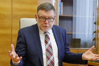 Zisky bank klesly, stát 33 miliard nevybere - Novinky